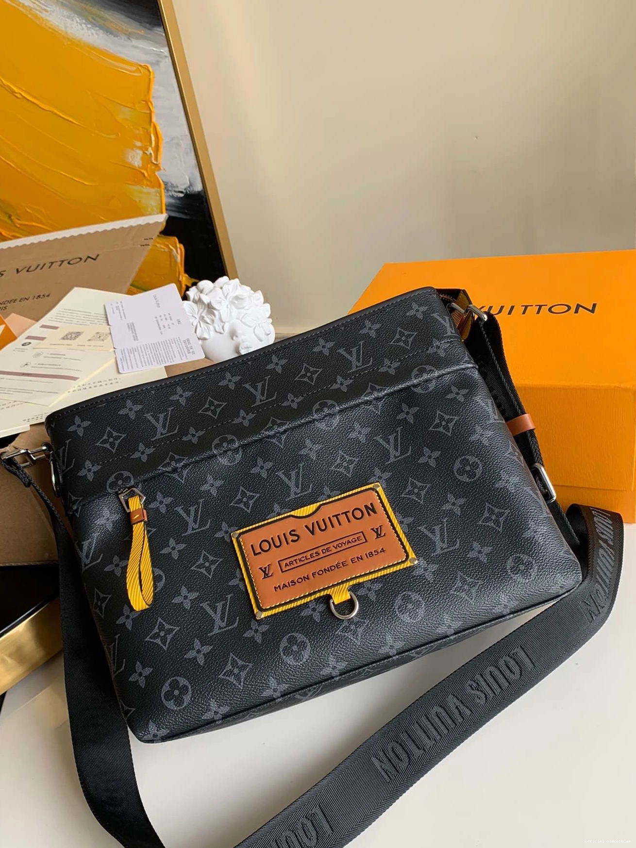 Official oldcobbler VUITTON LOUIS BAG MESSENGER 0710